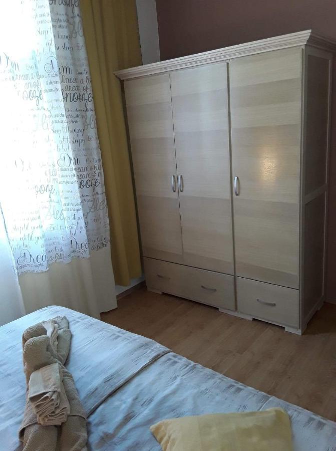 Rab Apartments Zic Kampor المظهر الخارجي الصورة