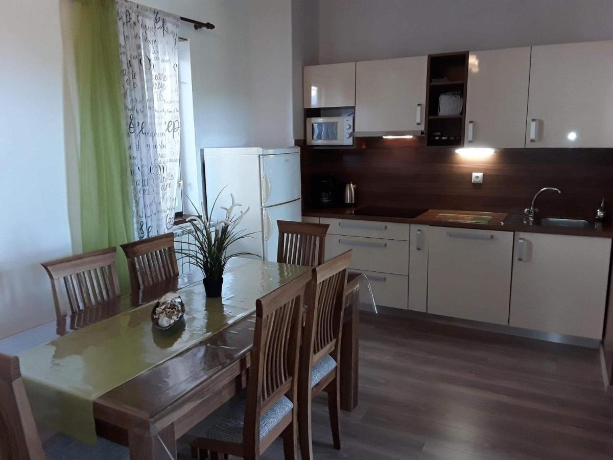 Rab Apartments Zic Kampor المظهر الخارجي الصورة